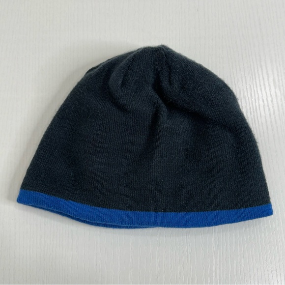 The North Face Reversible Beanie - Picture 2 of 5
